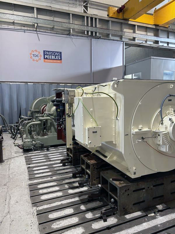8MW Epicyclic gearbox and load generator setup